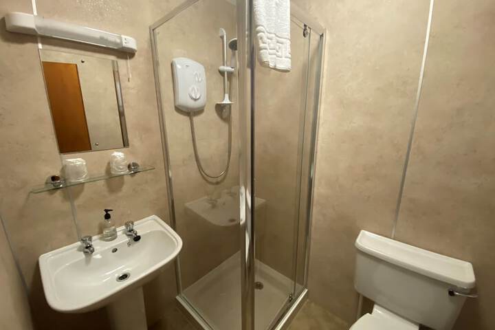 Room 73 of 112