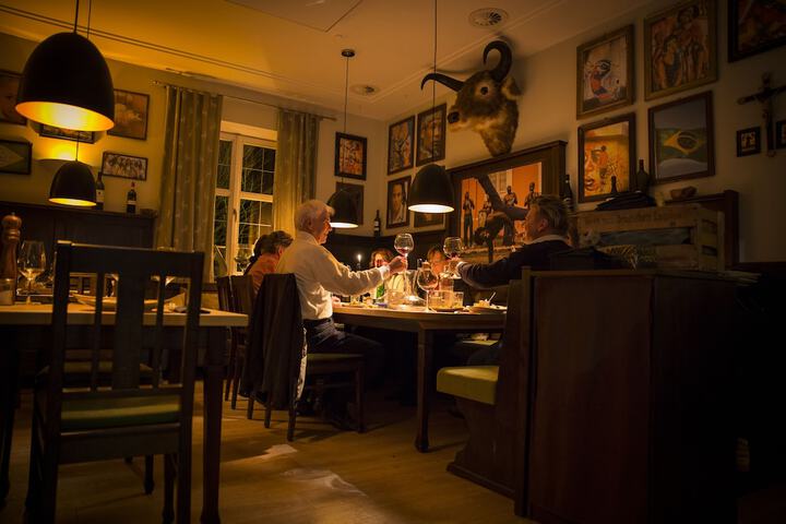 Dining 36 of 50