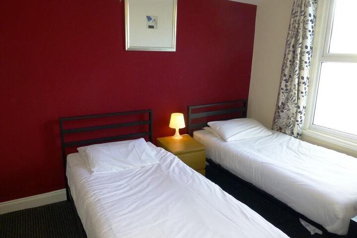 Room 20 of 49