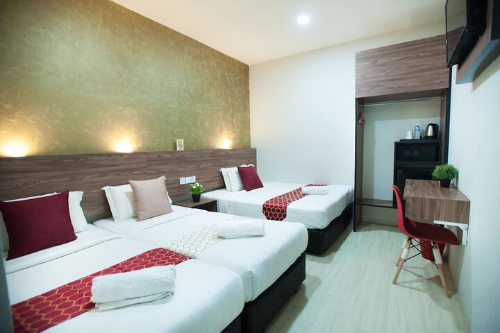 Room 14 of 46
