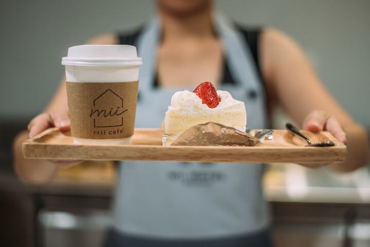 Breakfast/Coffee Service 116 of 157