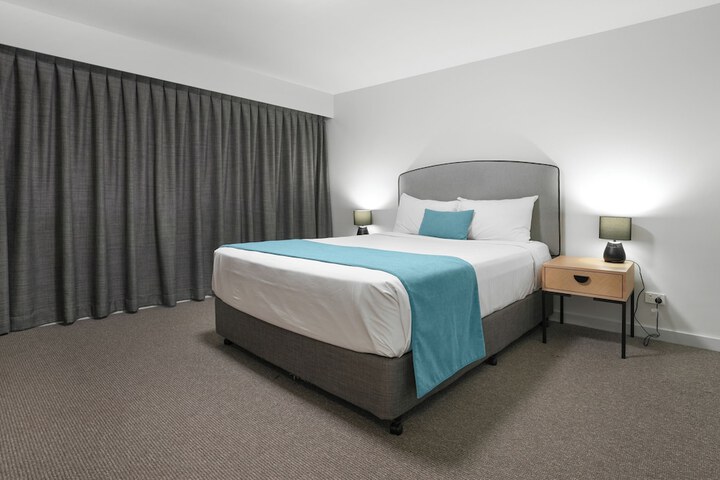 Room 8 of 36