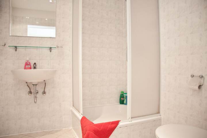 Room 30 of 60