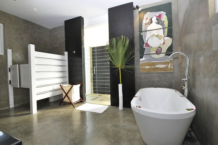 Bathroom Interior Photo