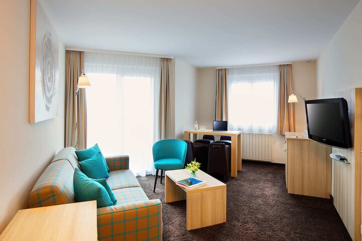 Room 18 of 50