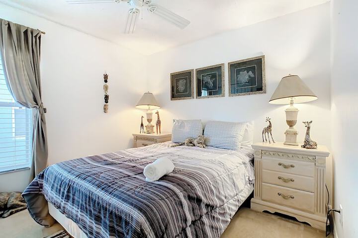 Room 4 of 41