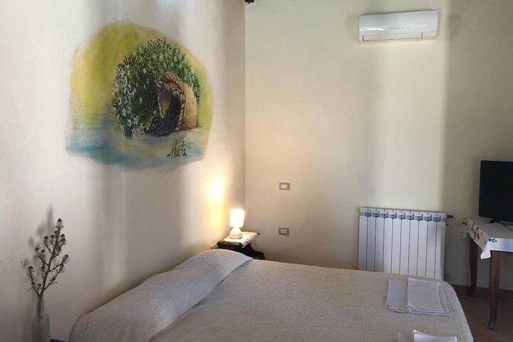 Room 5 of 27