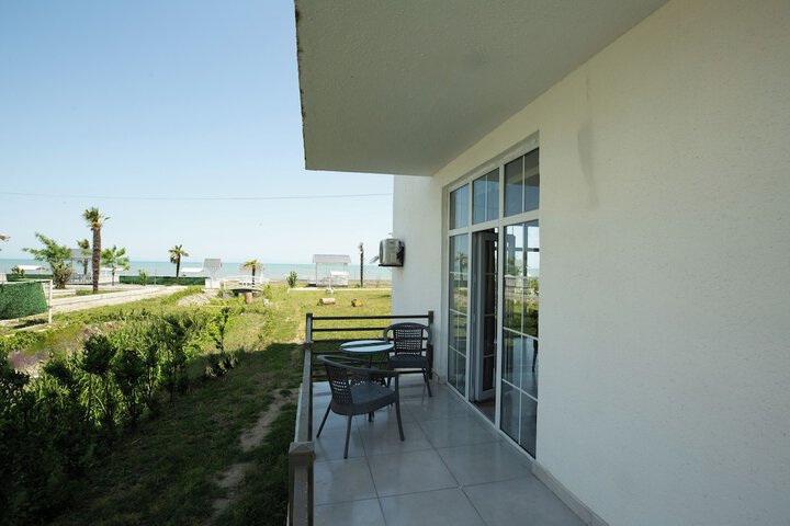 Terrace/Patio 52 of 81