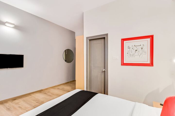 Room 35 of 44