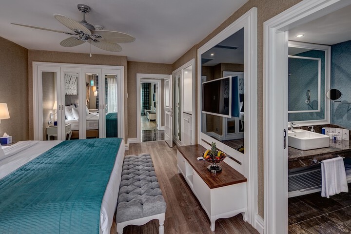 Room 55 of 226