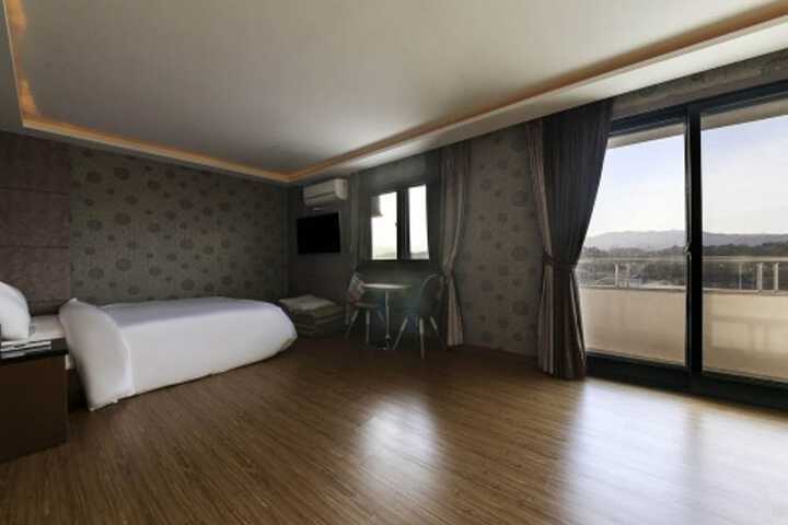 Room 46 of 88