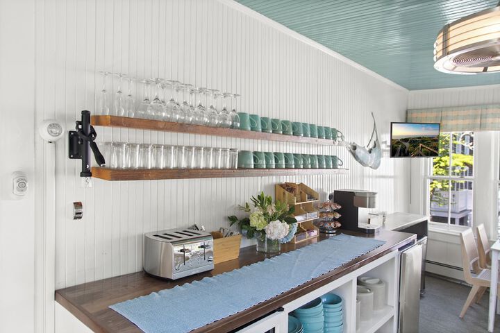 Breakfast/Coffee Service 154 of 218