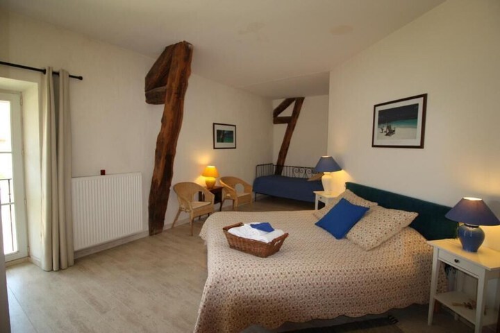 Room 12 of 35