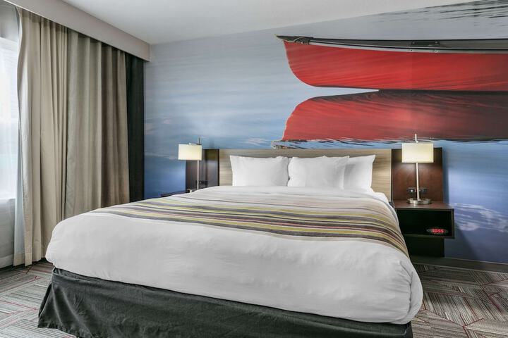 1 King Bed (11 of 21)