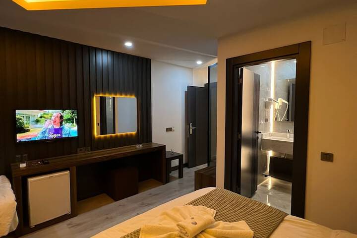 Room 34 of 65