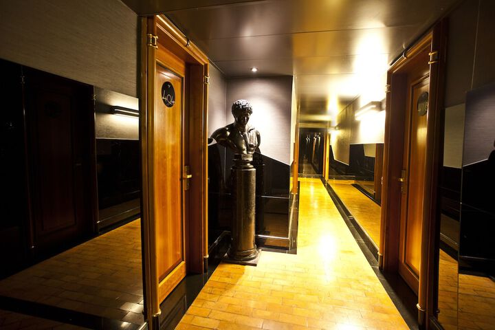 Ballroom/Hall 104 of 117
