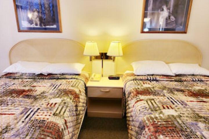 Room 10 of 120