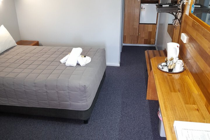 Room 16 of 49
