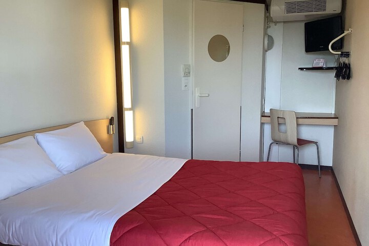 Room 14 of 44