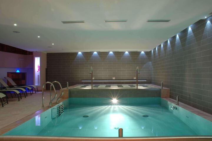 Pool 22 of 46