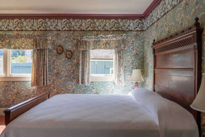Room 26 of 111