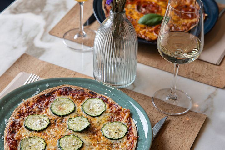 Dining 120 of 159