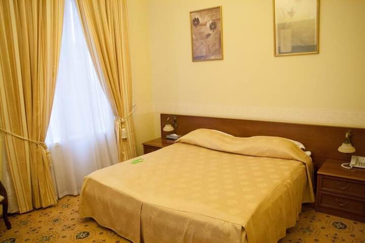 Room 20 of 105