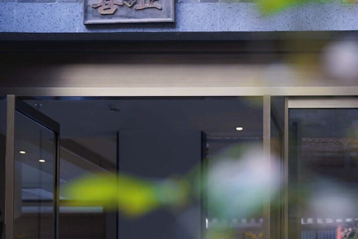 Hotel 100 of 101