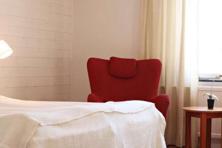 Room 9 of 29
