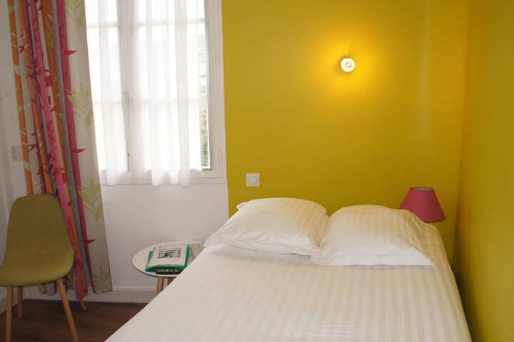 Room 7 of 48
