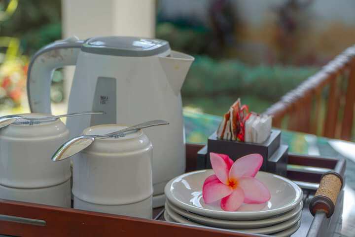 Breakfast/Coffee Service 77 of 131