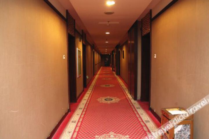 Hotel Interior 8 of 31