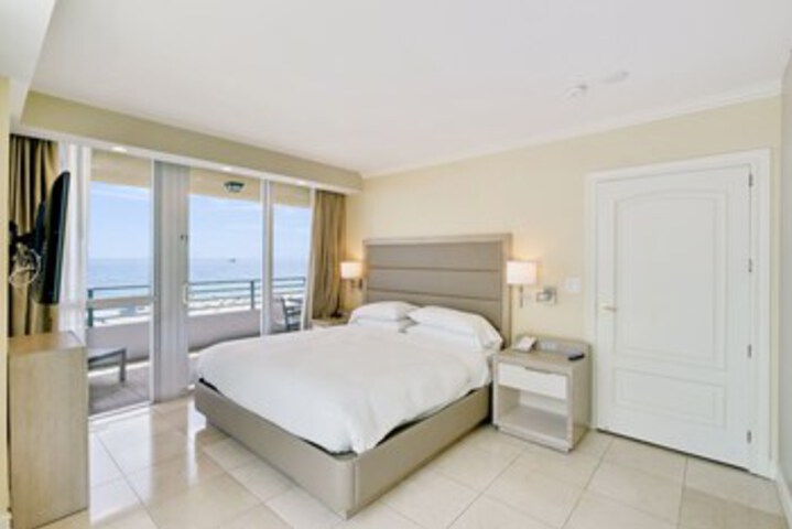 Room 298 of 318