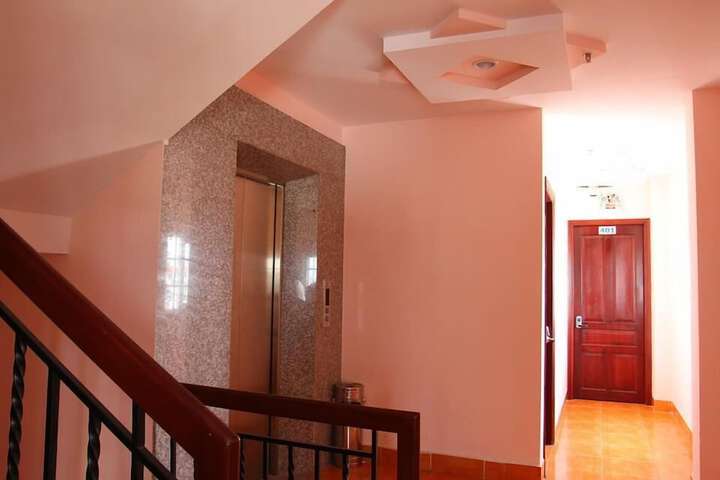 Ballroom/Hall 4 of 6
