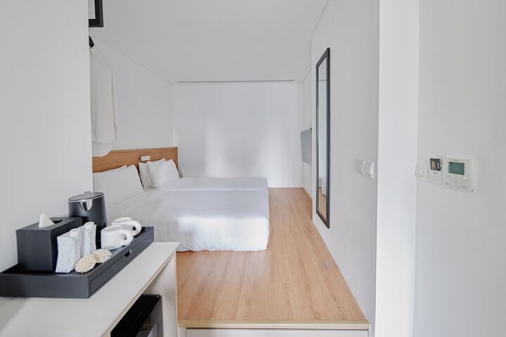 Room 13 of 57