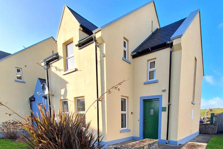 Doolin Court