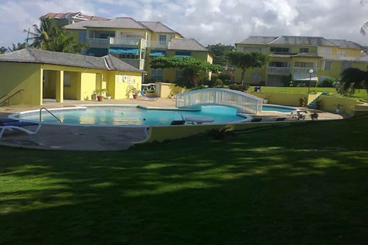 Pool 34 of 54