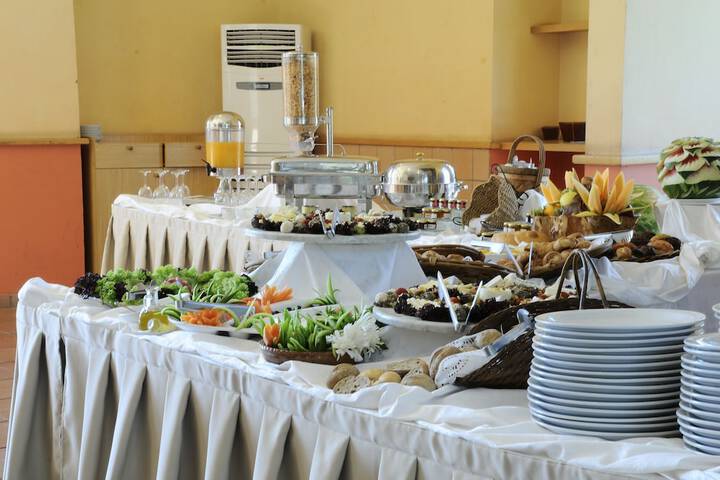 Dining 114 of 128