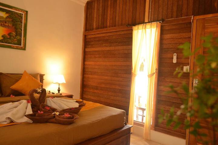 Room 8 of 50