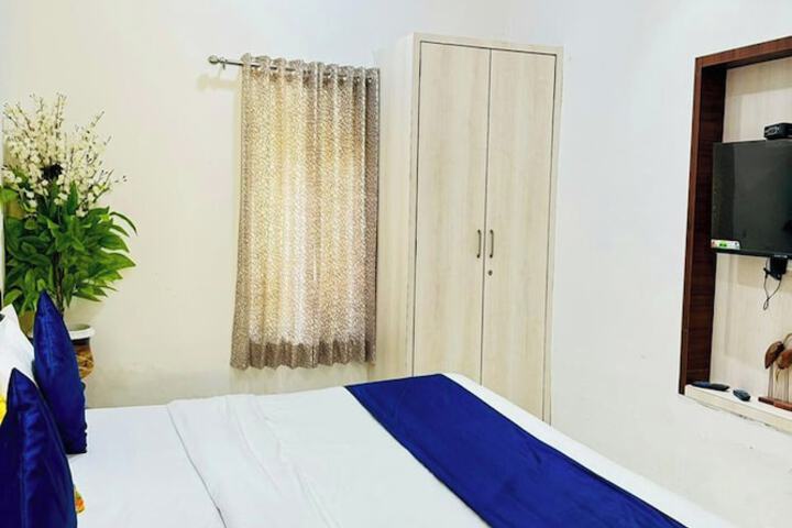 Room 28 of 55