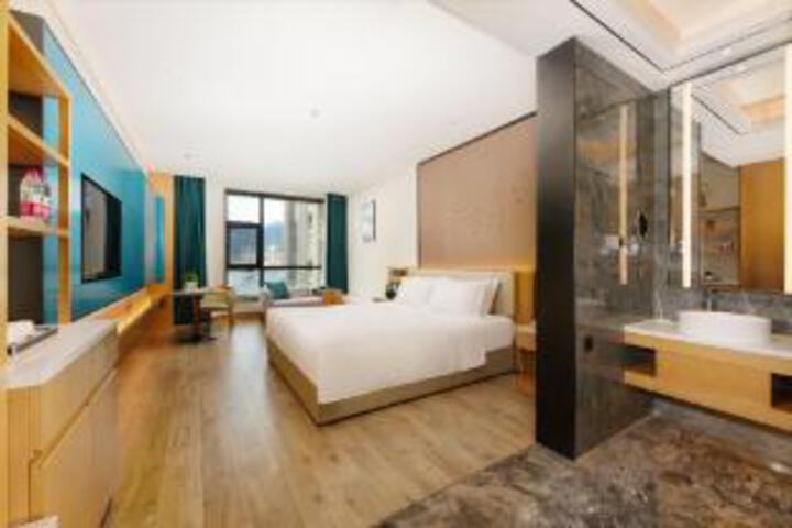 Room 22 of 23