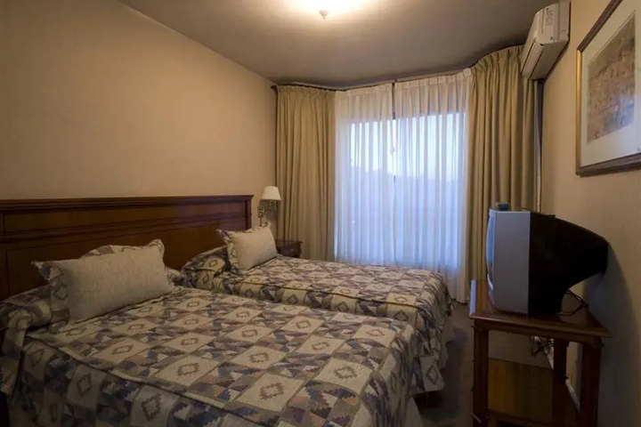 Room 3 of 13