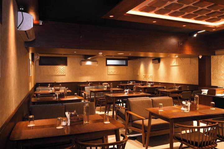 Dining Photos
