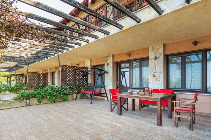 Terrace/Patio 83 of 182