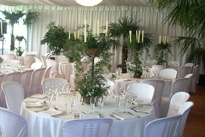 Ballroom/Hall 28 of 37
