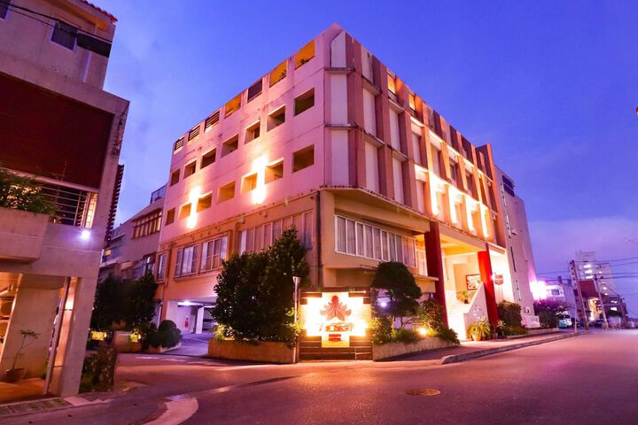 Hotel 67 of 77