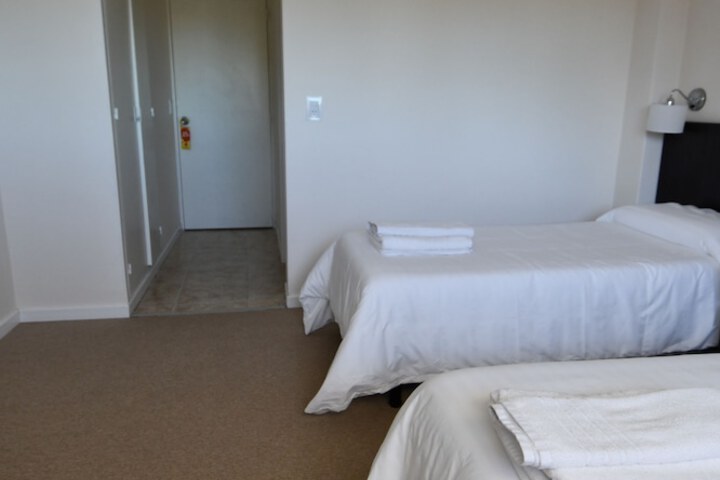 Room 14 of 30