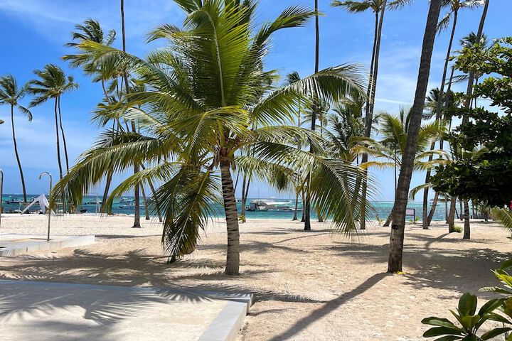 Beach 53 of 62