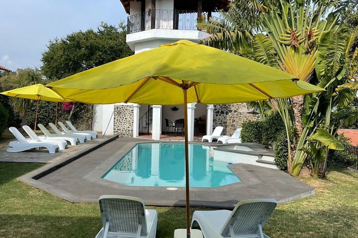 Pool 10 of 22
