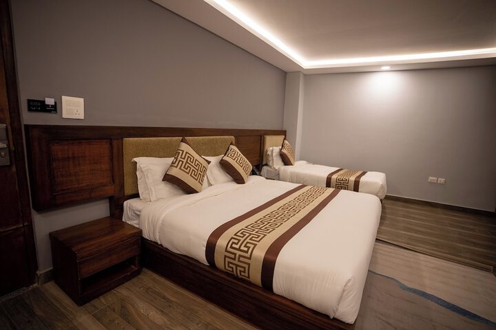Room 16 of 48